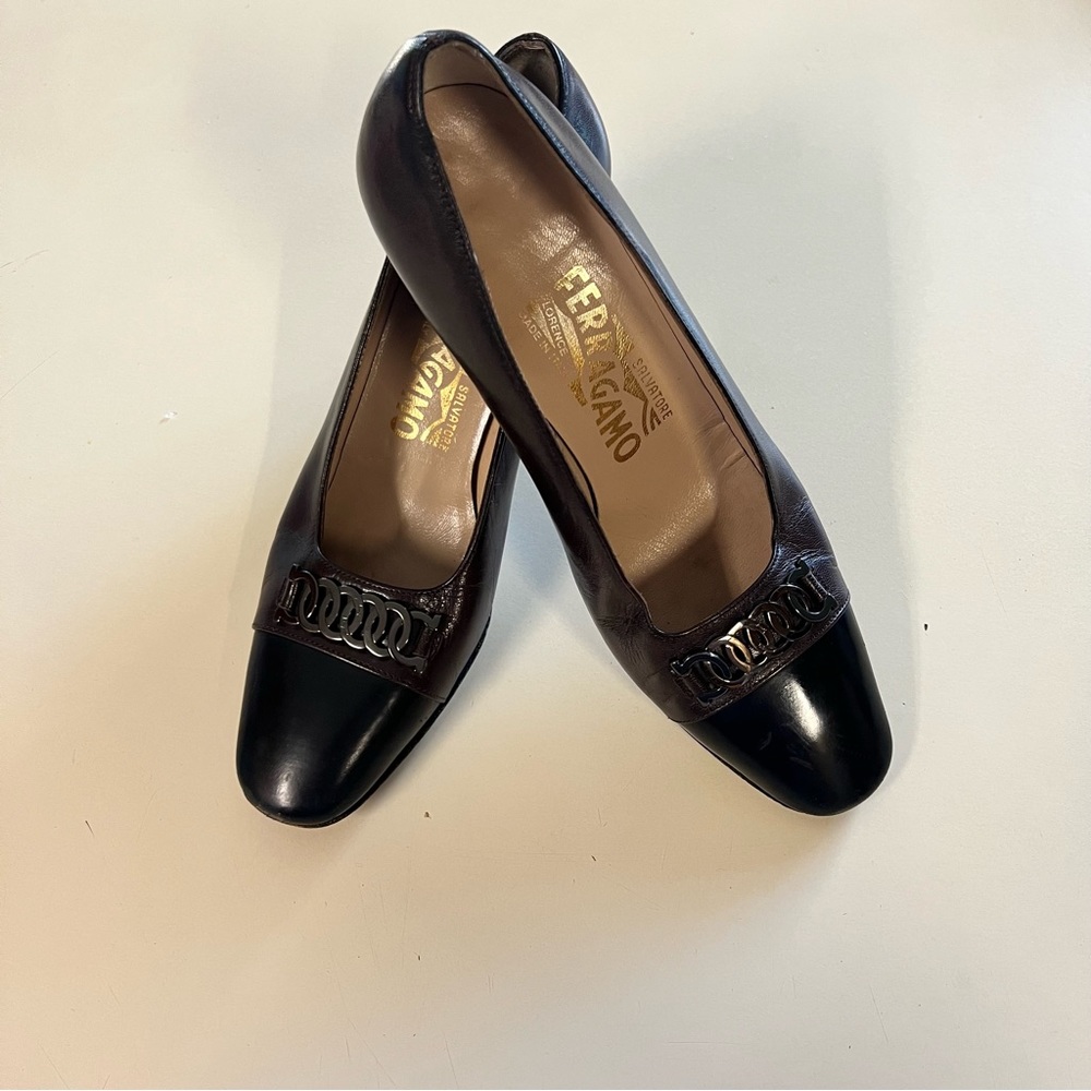 Vintage Ferragomo pumps